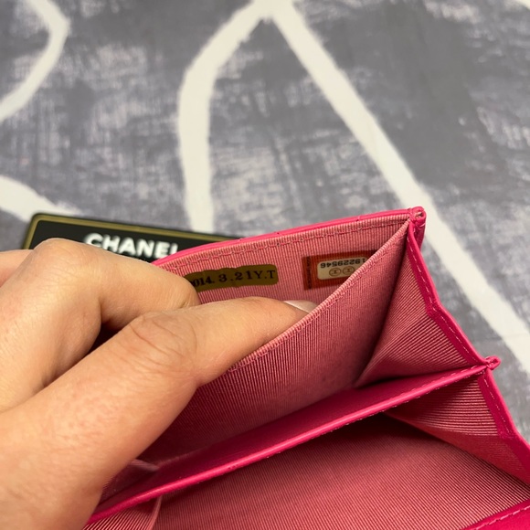 Chanel Compact Wallet (2014) - Picture 3 of 5